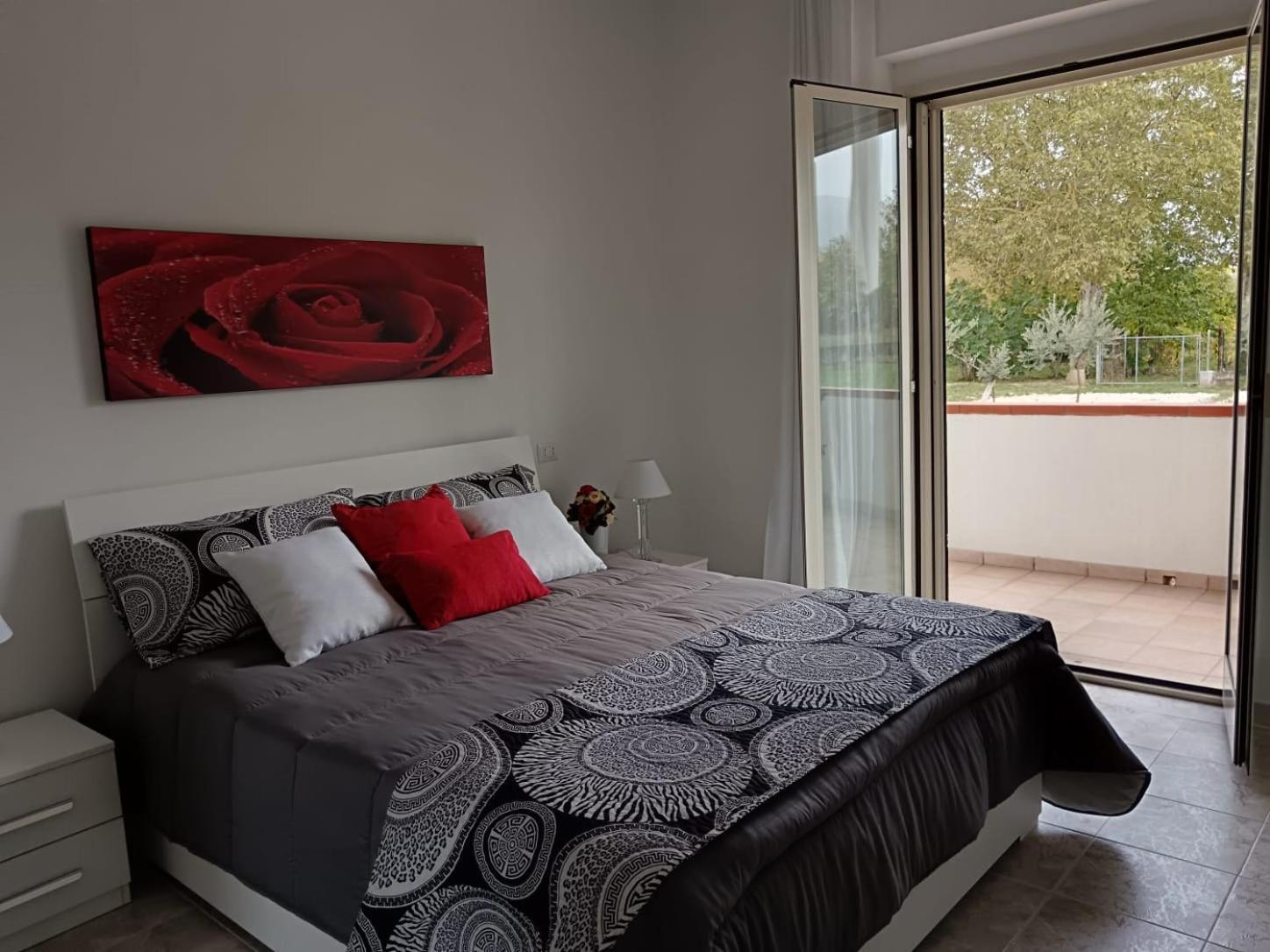 Parco Delle Rose Villa Сулмона Екстериор снимка